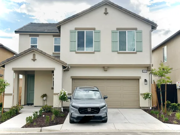11172 N La Brisa Dr, Fresno, CA 93730