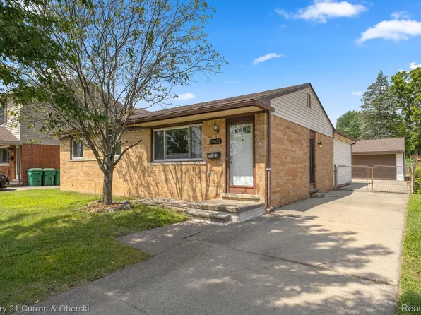 29622 Brown Ct, Garden City, MI 48135