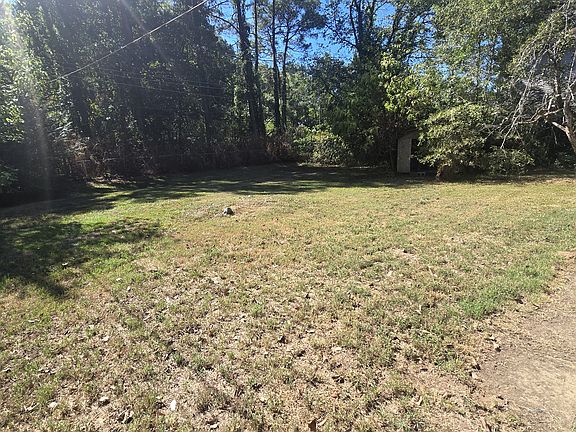 2nd image of 3315 Green Dr