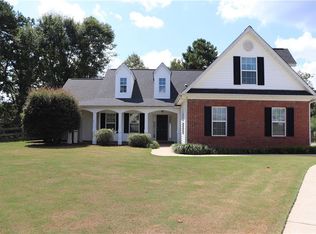 690 Paradise Ln, Winder, GA 30680