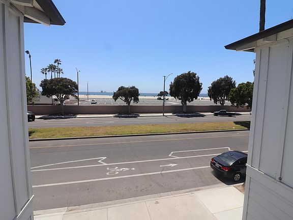 3rd image of 4799 E Ocean Blvd