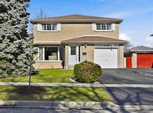 140 Merkley Sq, Toronto, ON M1G2Y8