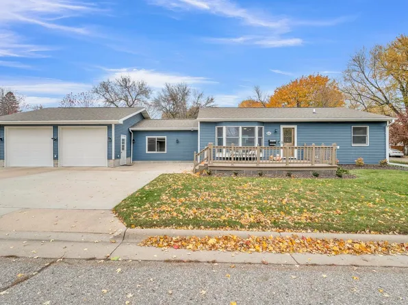 621 20th Ave N, Estherville, IA 51334