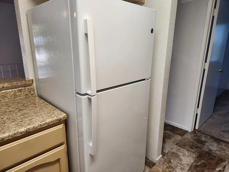 River Knolls Apartment — Photo 43