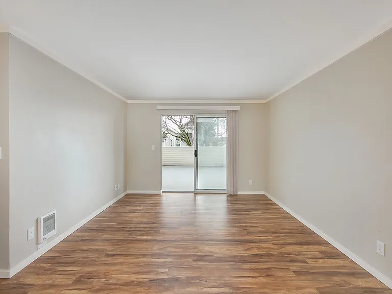 Granview Apartments — Photo 18