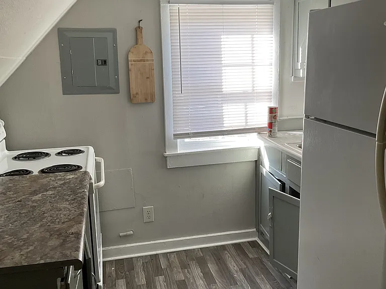451 E Eufaula St #C — Photo 6