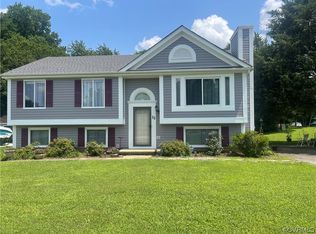 11 Moorwood Ridge Dr, North Chesterfield, VA 23236