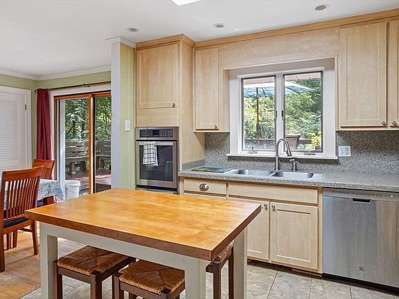 3rd image of 4100 Picardy Dr