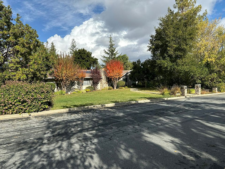 1st image of 19521 Douglass Ln