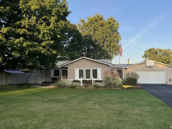 114 Lake St, Walkerton, IN 46574