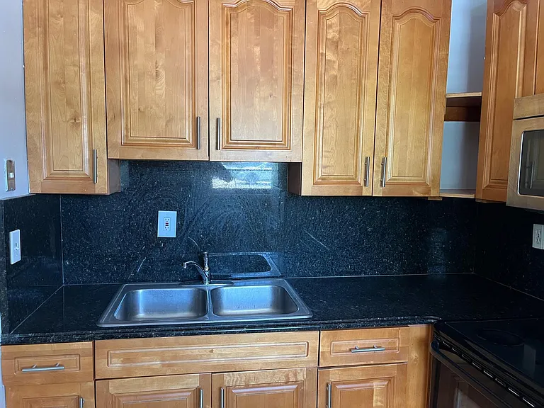 4000 NW Woodside Dr #1 — Photo 8