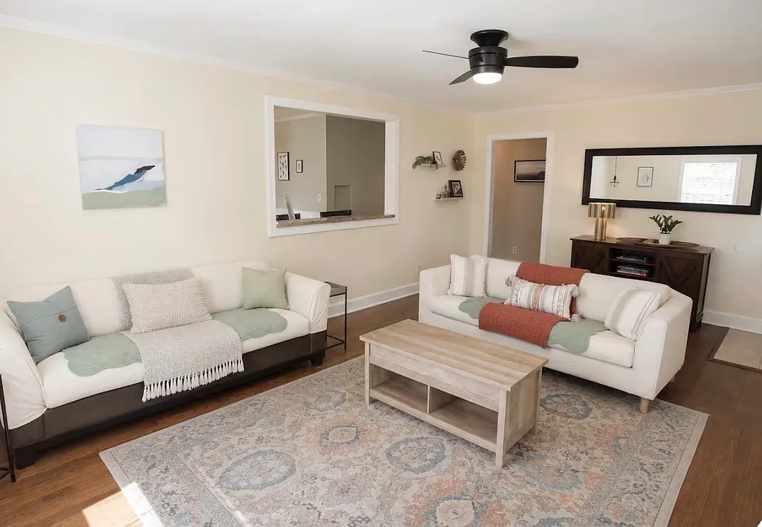 3 bed, 1178 sqft, $2,600 — Photo 4