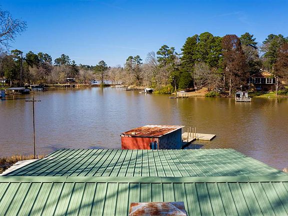 3rd image of 19861 Southside Cir