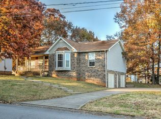 313 Lancaster Rd, Clarksville, TN 37042