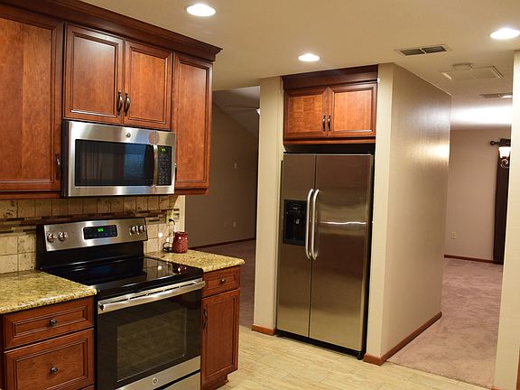 Kitchen- SS Appliances