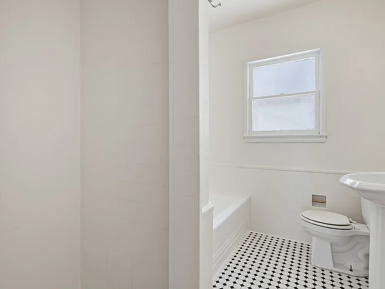 455 N Hayworth Ave — Photo 42