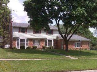 11227 Stonybrook Dr, Grand Blanc, MI 48439