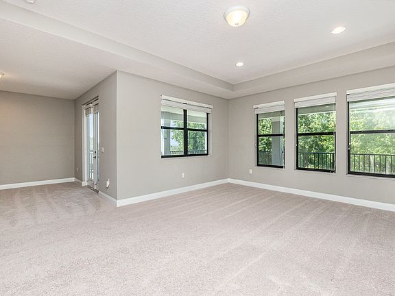 5th image of 2526 Oakbank Ct