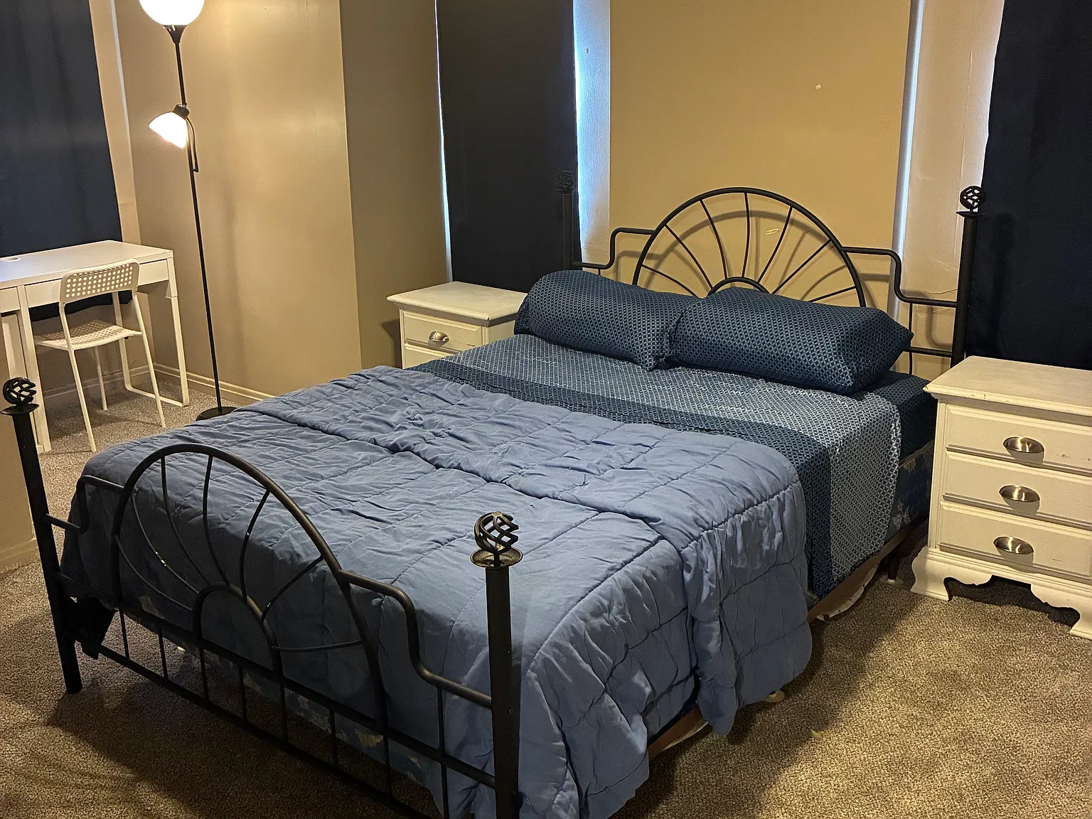 4 bed, 1451 sqft, $1,600 — Photo 2