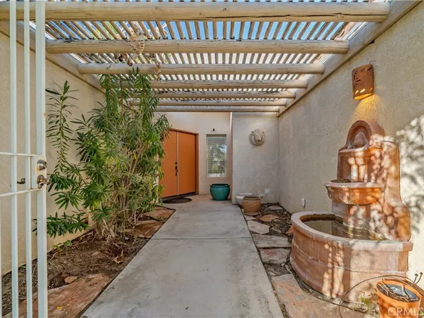 1820 E Racquet Club Rd, Palm Springs, CA 92262