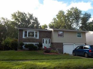 21475 Peterson Ave, Sauk Village, IL