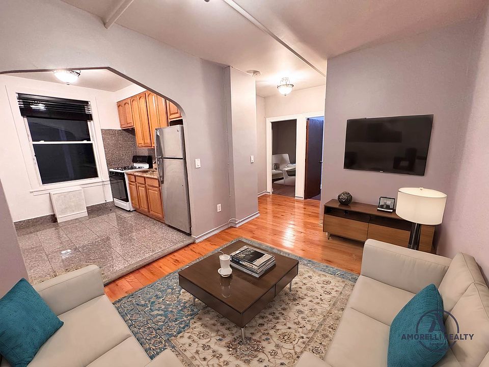 1st image of 33-42 28th St #2RR
