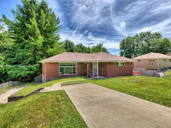 3201 Coulterville Rd, White Oak, PA 15131