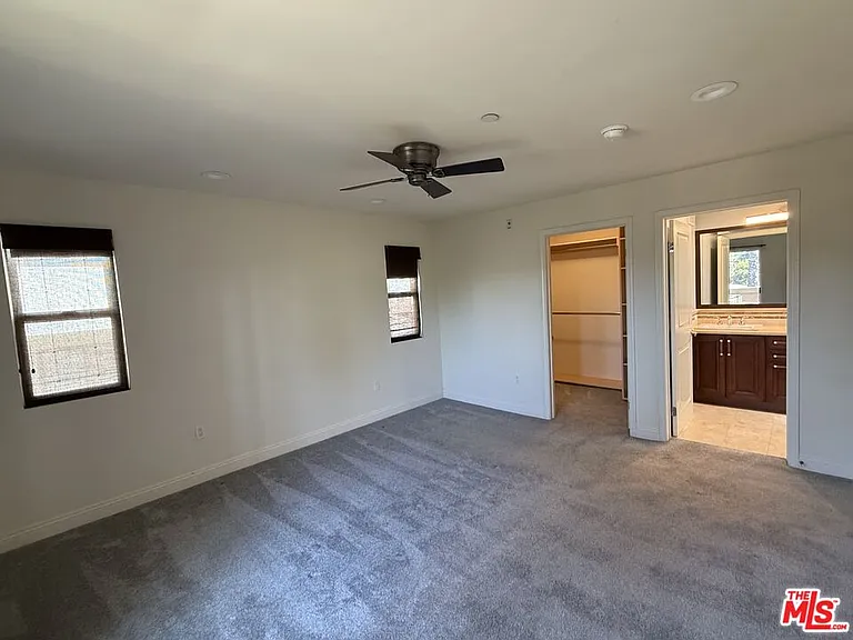 5401 Morella Ave #101 — Photo 11