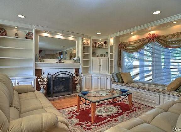 4th image of 17572 Teachers Ave