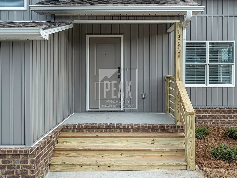 390 Woodland Cir — Photo 5