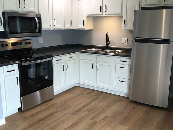 4th image of 2502 Thornhill Dr