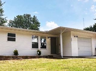 1646 N Engel Ave, Springfield, MO 65803