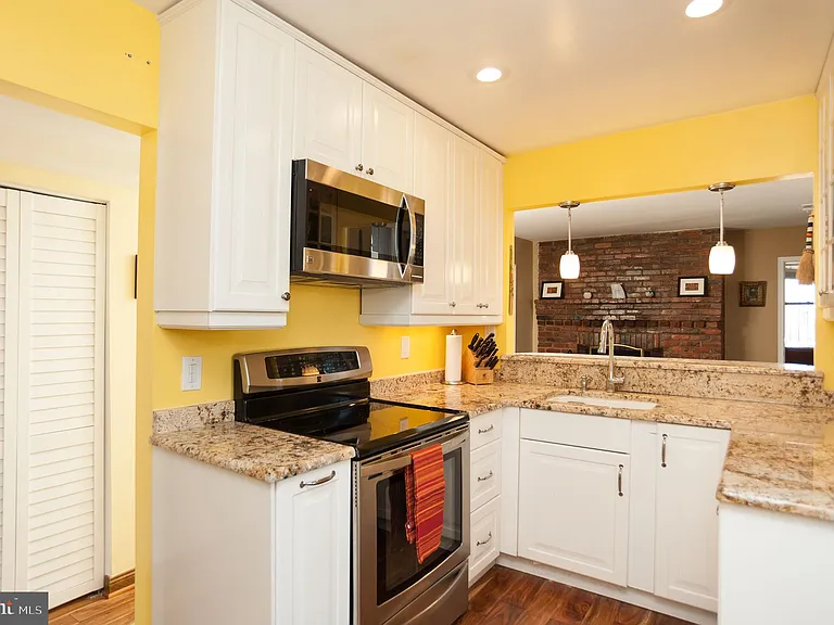 901 M St NW #401 — Photo 6