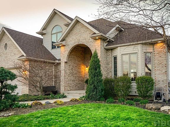 2nd image of 8531 Tawa Creek Dr