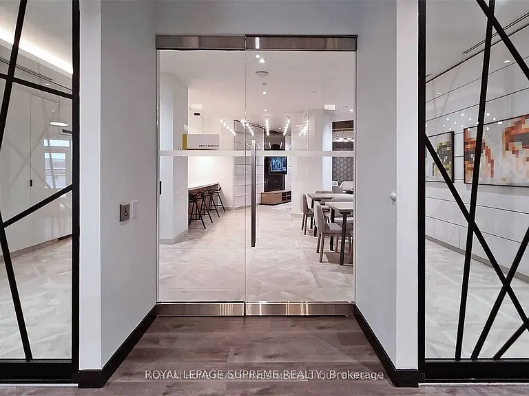 159 Wellesley St E #1508 — Photo 19