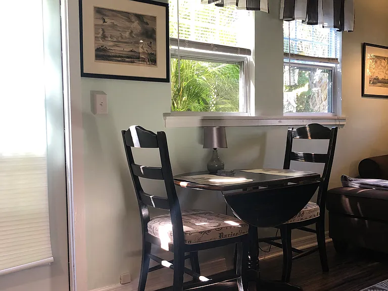 208 10th Ave N #210 — Photo 5