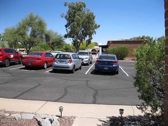 5th image of 385 S La Canada Dr Unit A