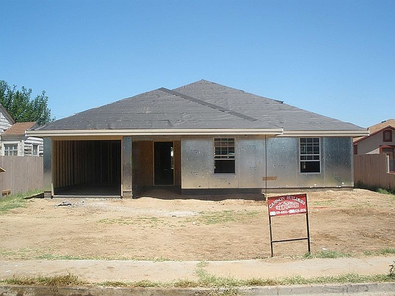 2nd image of 413 Cottonwood Ave