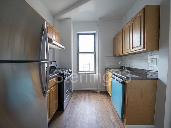 4th image of 3084 34th St #5B
