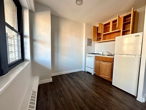 2nd image of 1370 Saint Nicholas Ave APT 30M