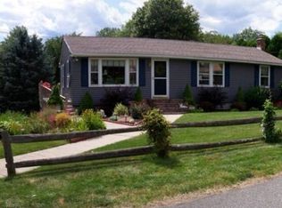 100 Smith Ave, East Longmeadow, MA 01028