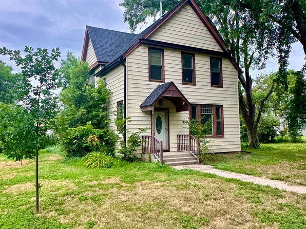 1802 7th Ave, Kearney, NE 68845