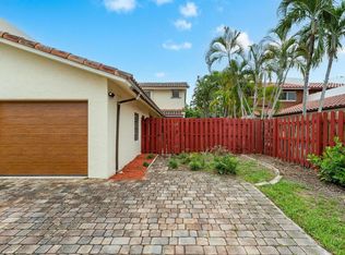 2530 NE 9th St #1, Fort Lauderdale, FL 33304