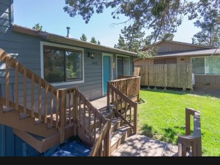 1901 NE Wichita Way — Photo 2