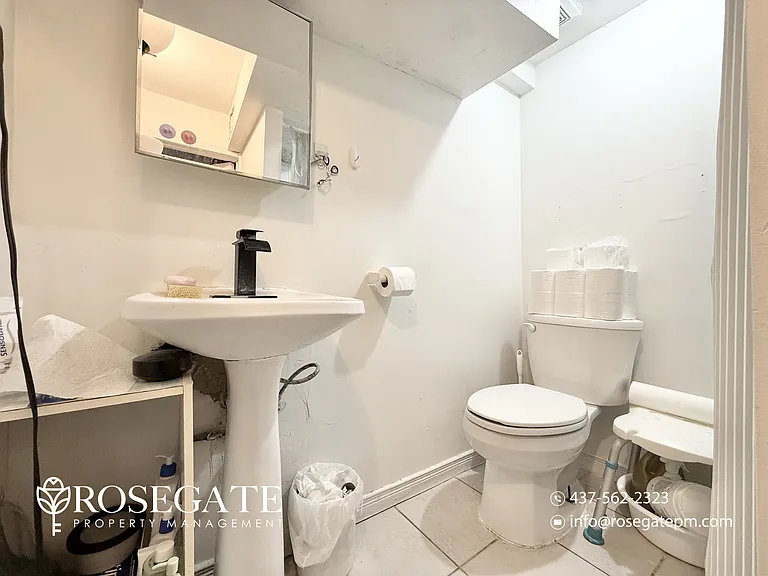 7 Westcroft Dr #2 — Photo 9