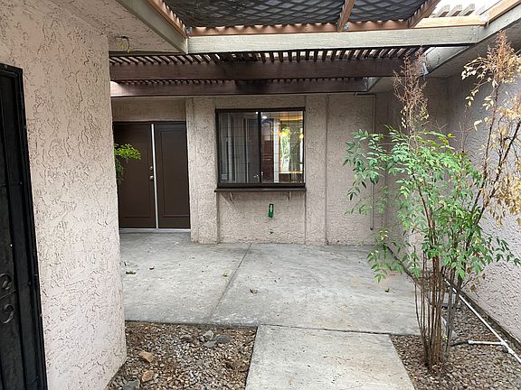 2nd image of 2463 Domingo St