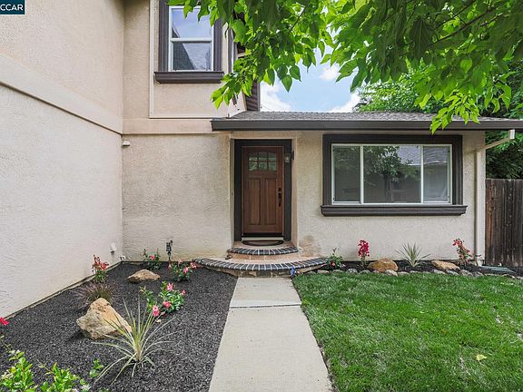 2nd image of 102 Henson Creek Ct