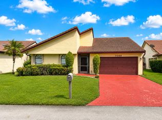 7003 GOLF POINTE Circle, Tamarac, FL 33321