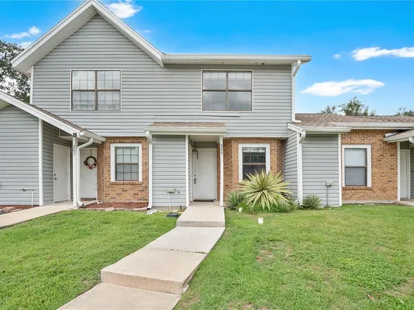 205 Arbor Cir, Sanford, FL 32773