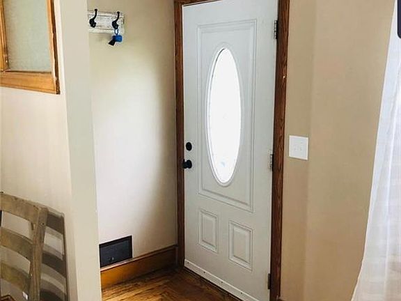 4th image of 21 Packard Ave